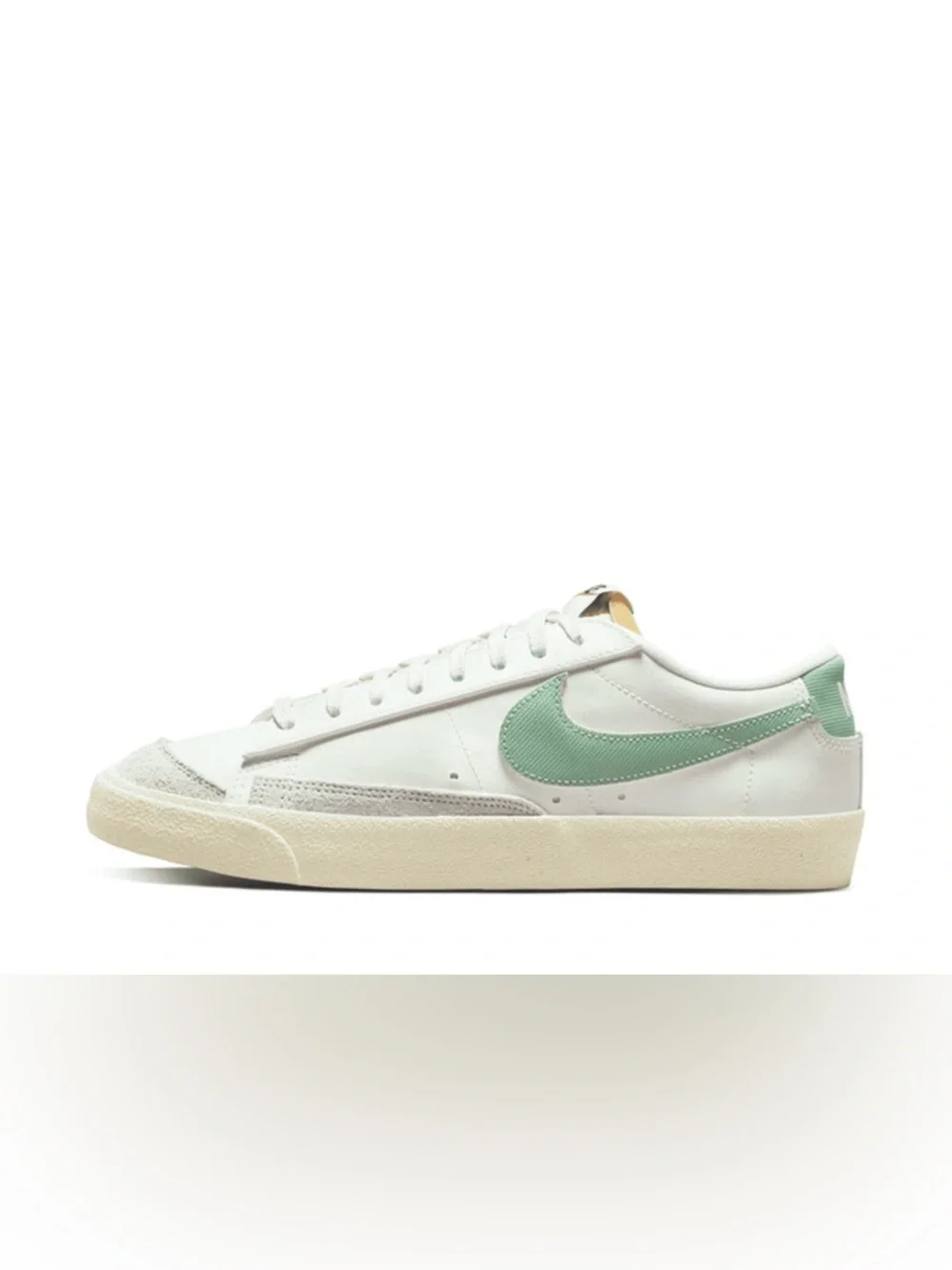 Nike Blazer Low '77 Premium 'Certified Fresh' sneakers, size 11.5